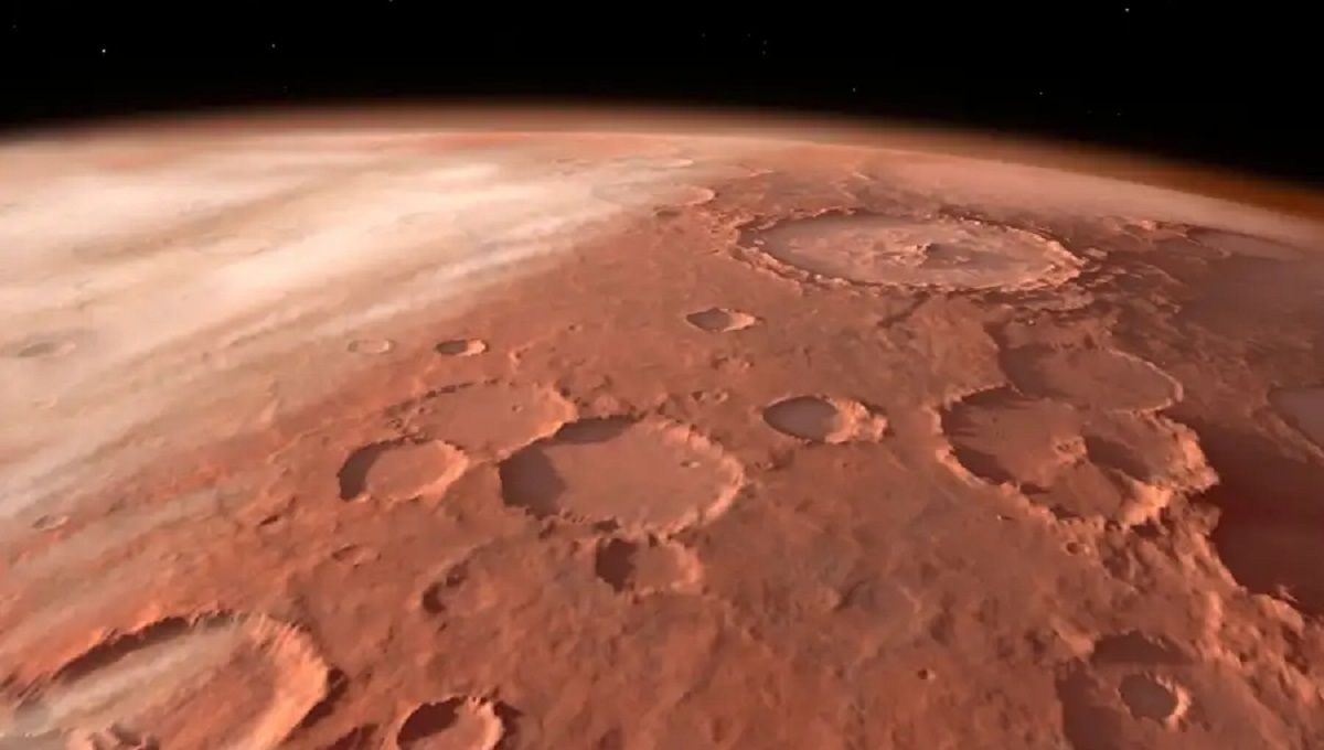 Поверхность Марса покрыта кратерами