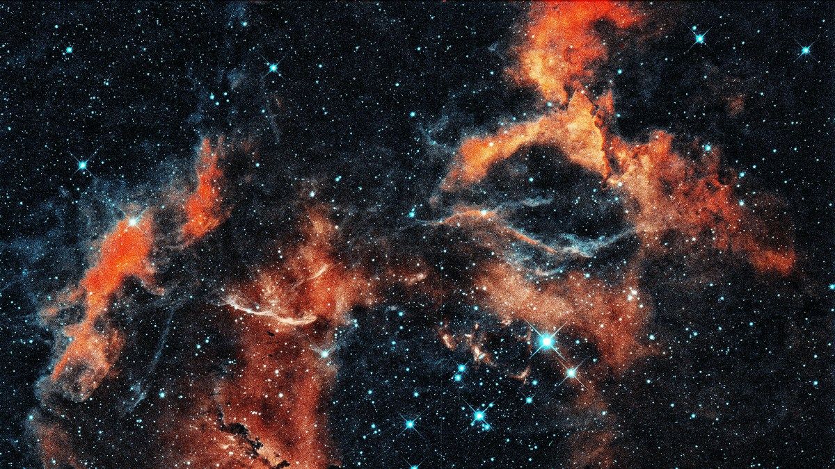 Новая теория отрицает существование темной энергии и материи, увеличивая он Вселенной Новая теория отрицает существование темной энергии и материи, увеличивая он Вселенной