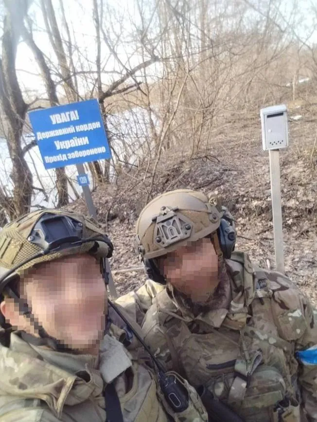 Російські добровольці на кордоні з Росією Російські добровольці на кордоні з Росією