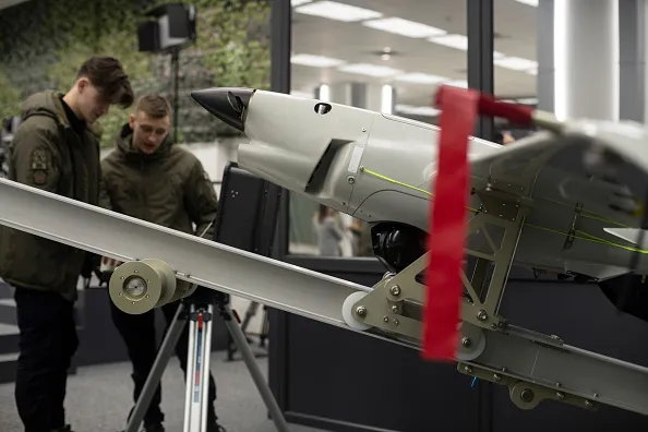 Дрони Дрони