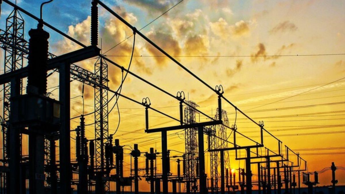 В чотирьох областях України діють аварійні відключення енергопостачання В чотирьох областях України діють аварійні відключення енергопостачання