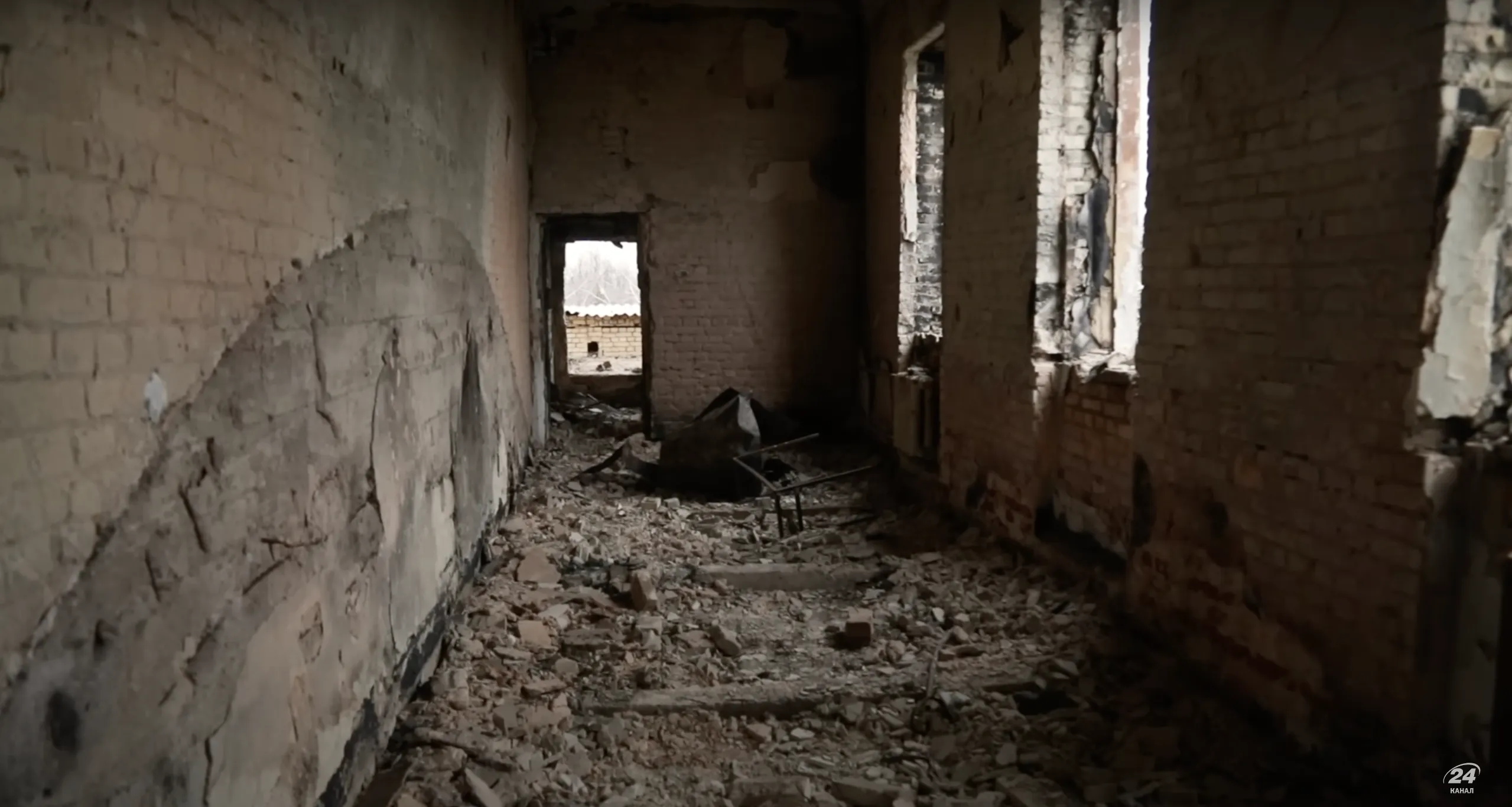 Зруйнована будівля у Часовому Яру Зруйнована будівля у Часовому Яру