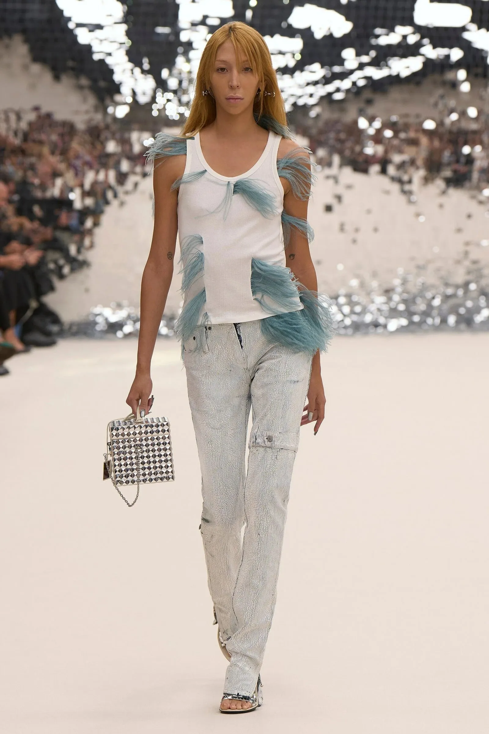 вузькі джинси повернулися в моду вузькі джинси повернулися в моду