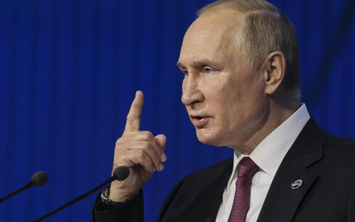 Путін продовжує звинувачувати Україну у теракті під Москвою