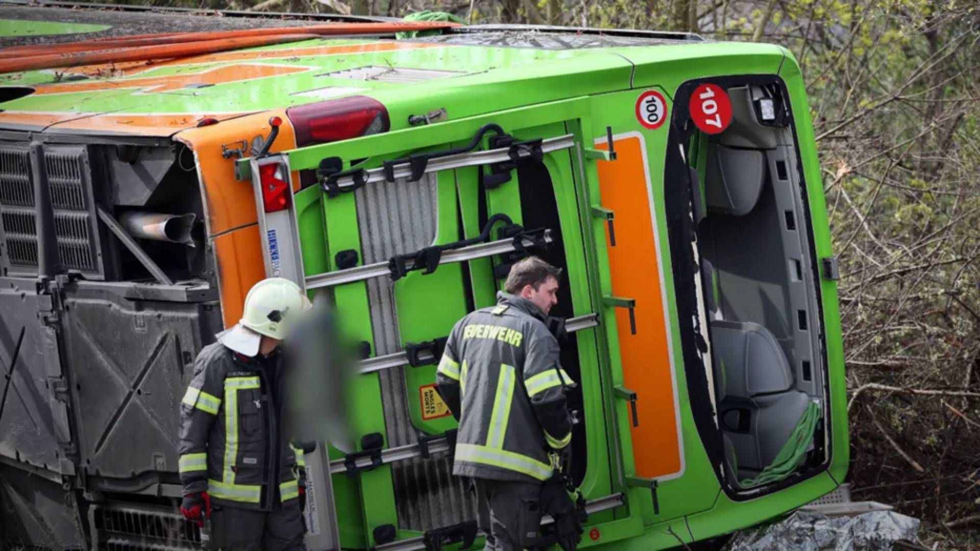 В Германии возле Лейпцига перевернулся автобус Flixbus: по меньшей мере 5 жертв - 24 Канал