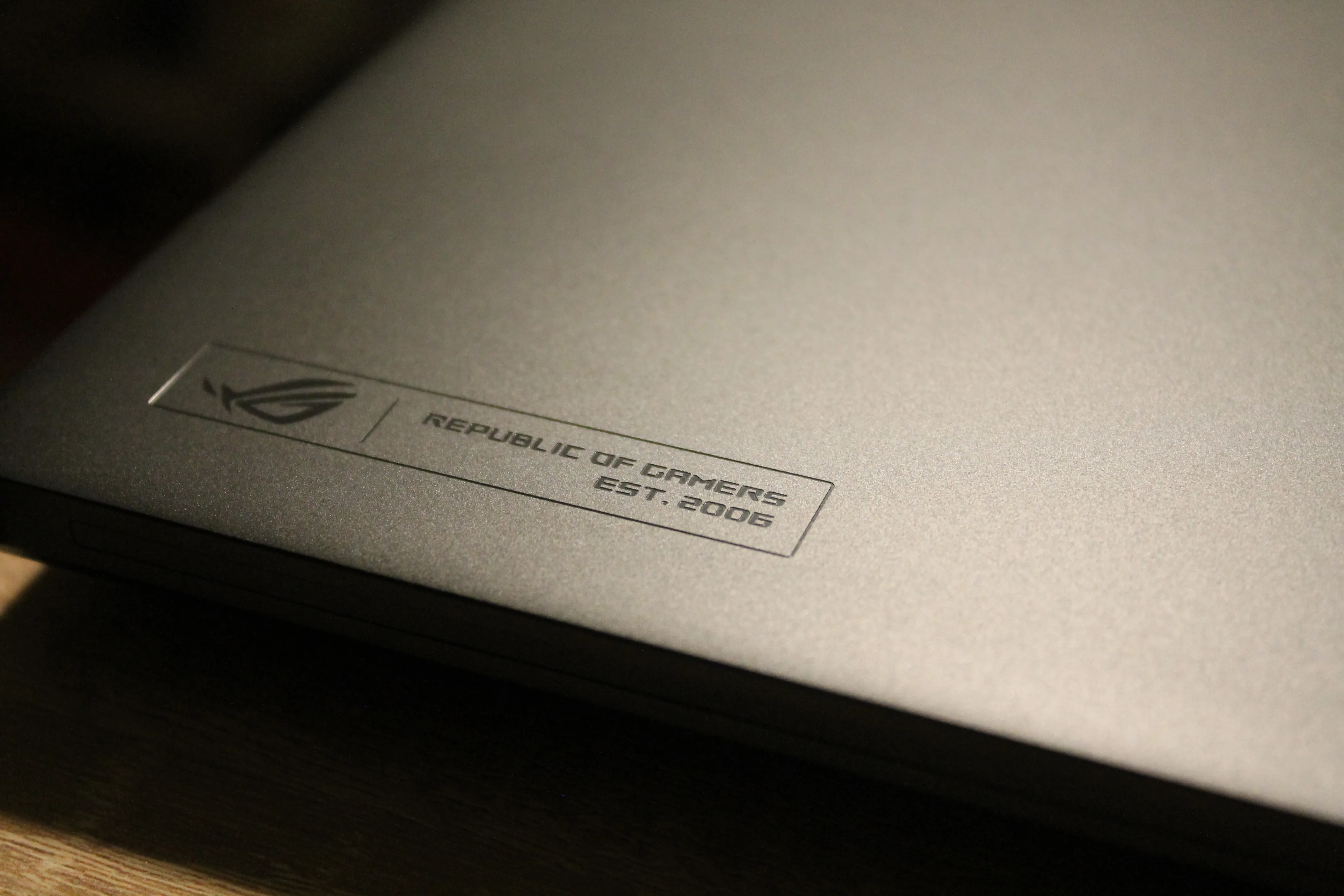 ASUS ROG Zephyrus G16 (2024) ASUS ROG Zephyrus G16 (2024)