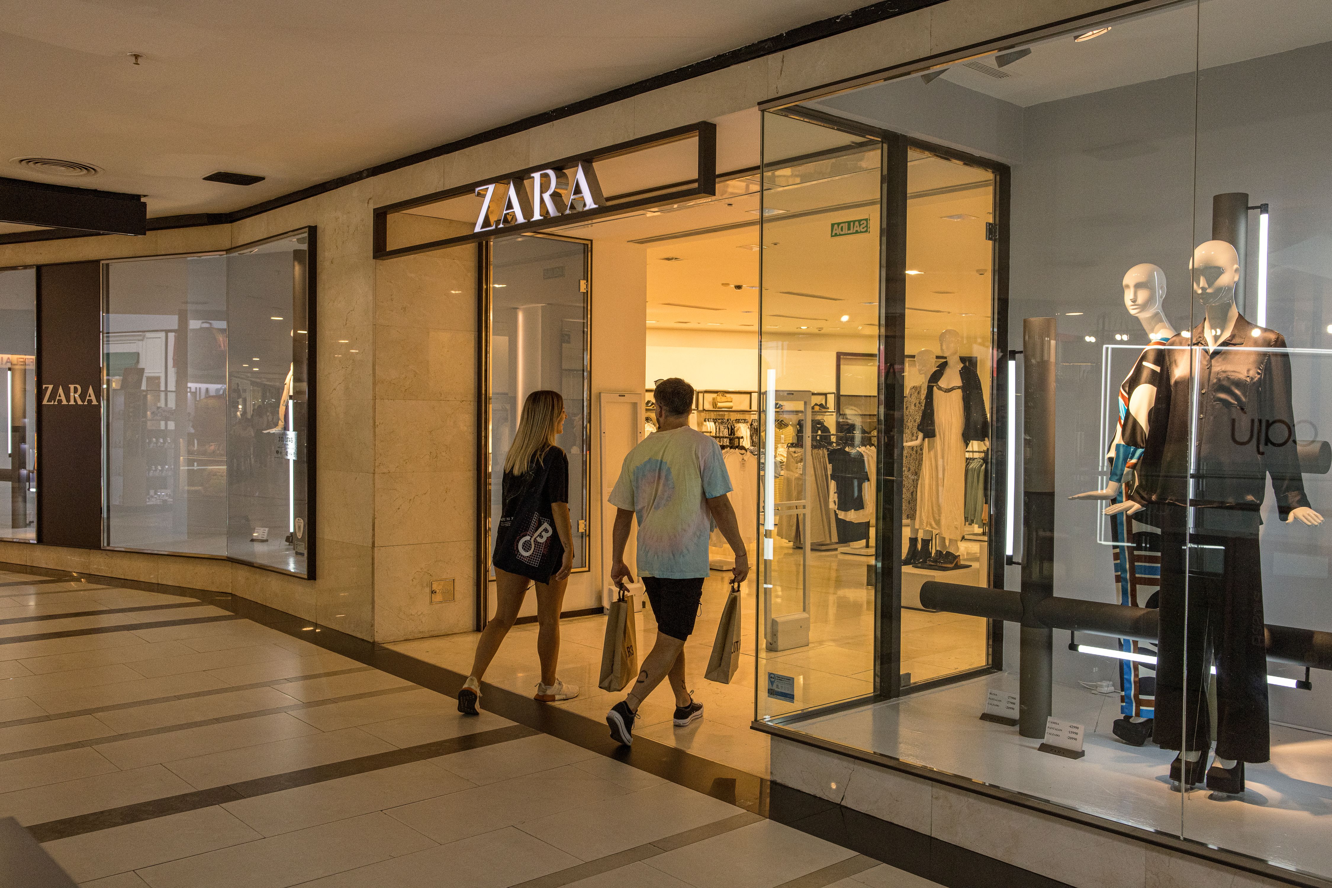 3 квітня магазини Zara відновлять роботу в Україні