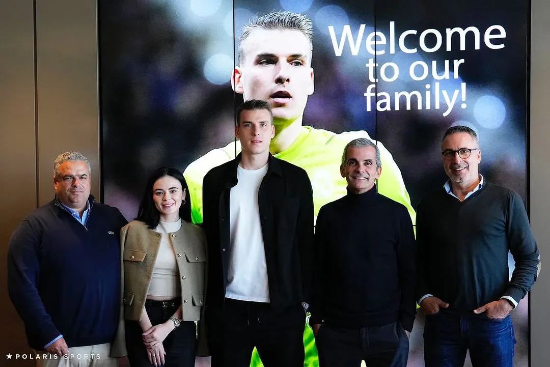 Лунін підписав контракт із агенцією Мендеша Лунін підписав контракт із агенцією Мендеша