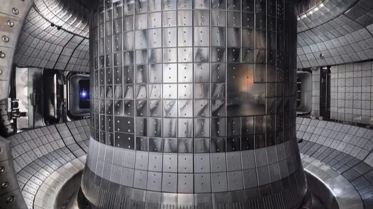 Корейский термоядерный реактор установил новый рекорд по поддержанию плазмы