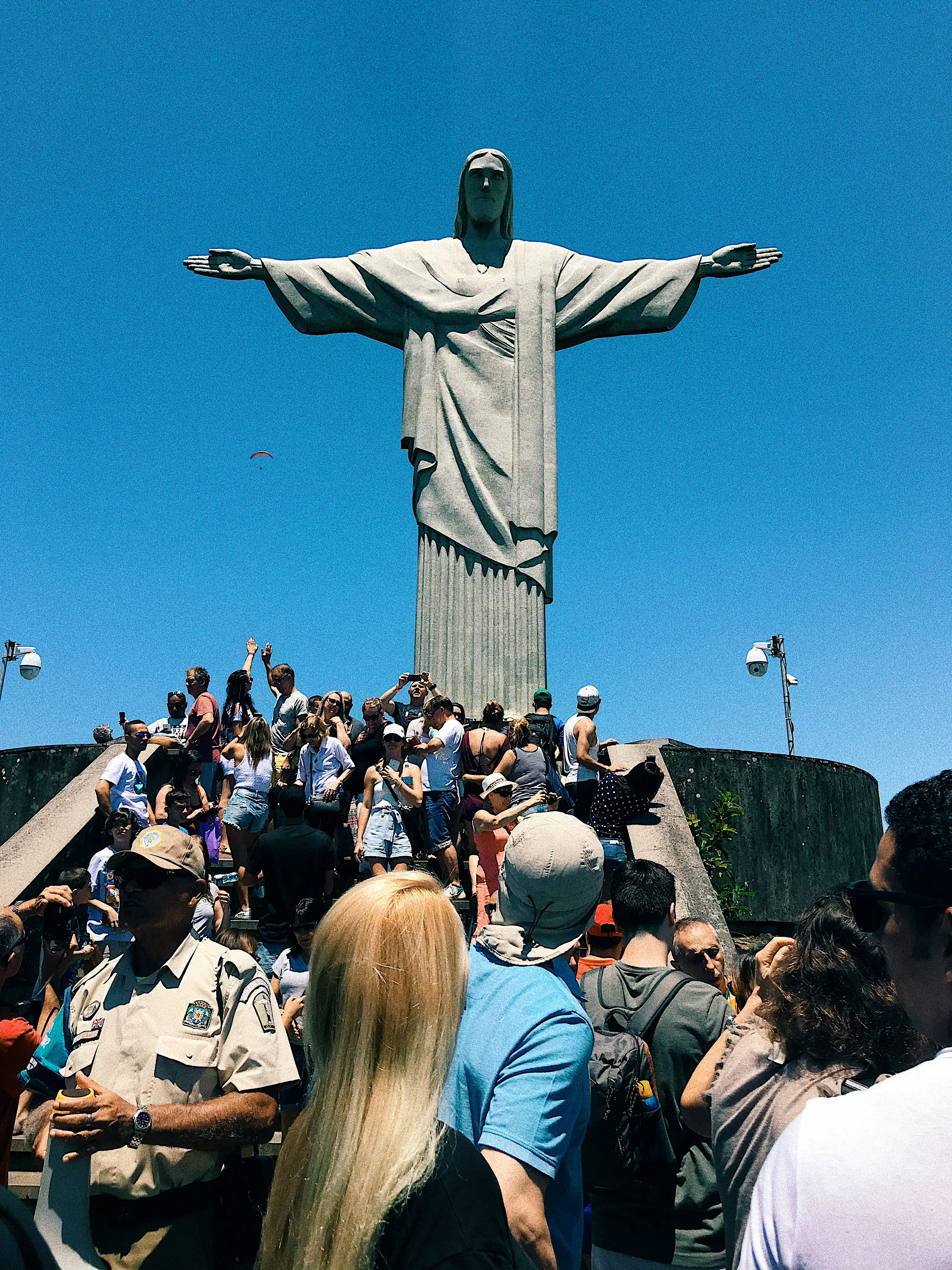 Статуя Христа-Спасителя у Бразилії