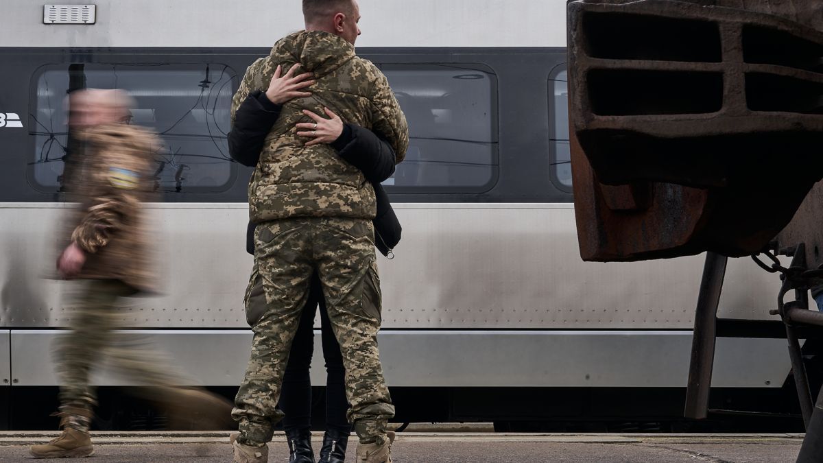 Демобілізація строковиків 