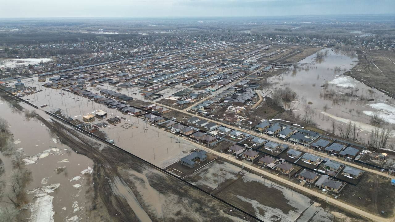 В Орске прорвало третью дамбу: вода хлынула с новой силой - 24 Канал В Орске прорвало третью дамбу: вода хлынула с новой силой - 24 Канал