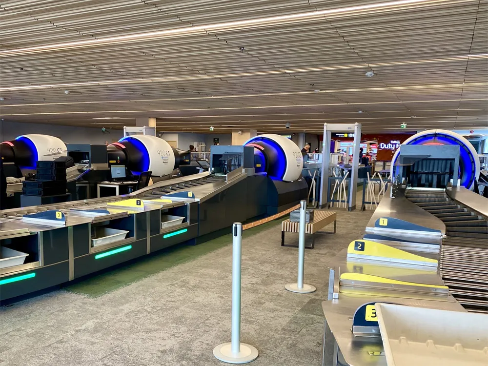 Сканери ручної поклажі на основі комп'ютерної томографії в аеропорту Таллінн