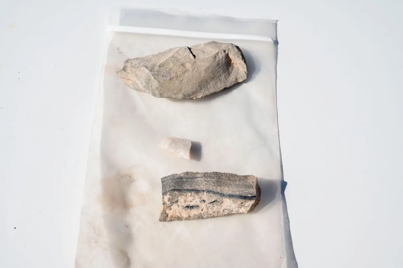 Фрагменти доісторичних кам’яних знарядь