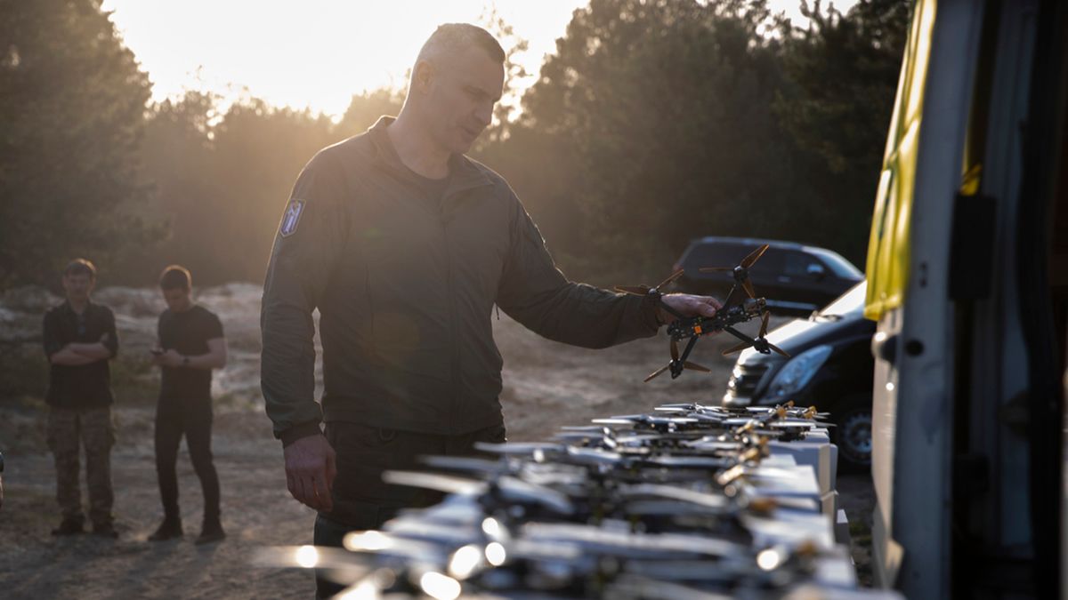 Полтысячи FPV-дронов, купленных за средства громады Киева, отправились на фронт, – Кличко - 24 Канал Полтысячи FPV-дронов, купленных за средства громады Киева, отправились на фронт, – Кличко - 24 Канал