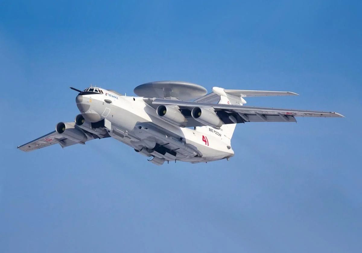 Росіяни знищили понад 10 власних літаків