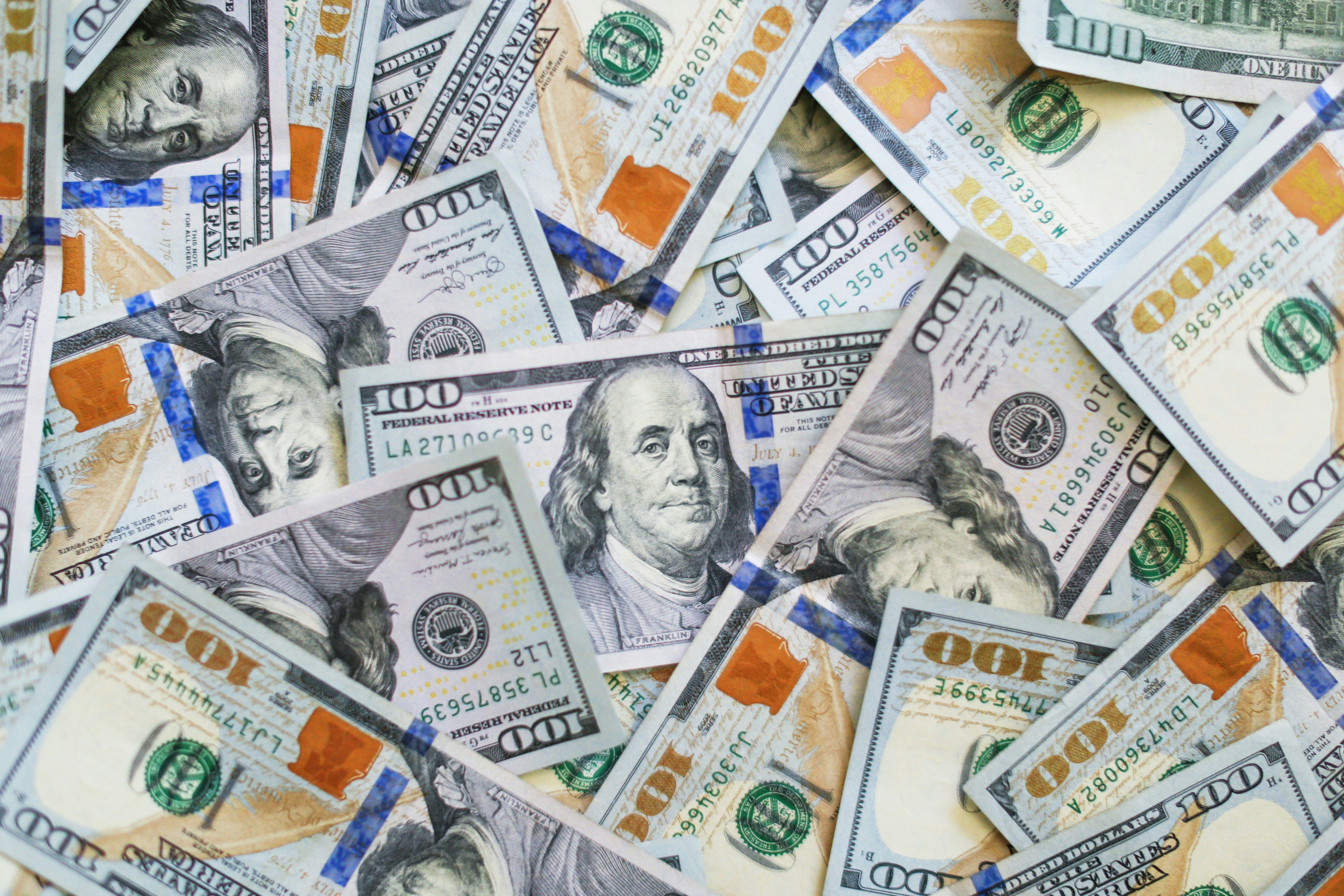 Курс доллара в обменниках 16 апреля - сколько стоит валюта - где подорожала