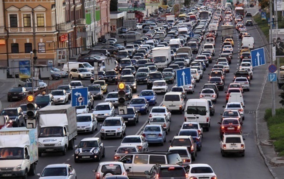 Пробка українською як буде - як правильно назвати перешкоди на дорозі 