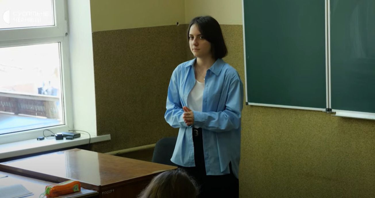 Зарплата учителя 2024 – сколько зарабатывает молодая педагоu, которая работает 31 час в неделю Зарплата учителя 2024 – сколько зарабатывает молодая педагоu, которая работает 31 час в неделю