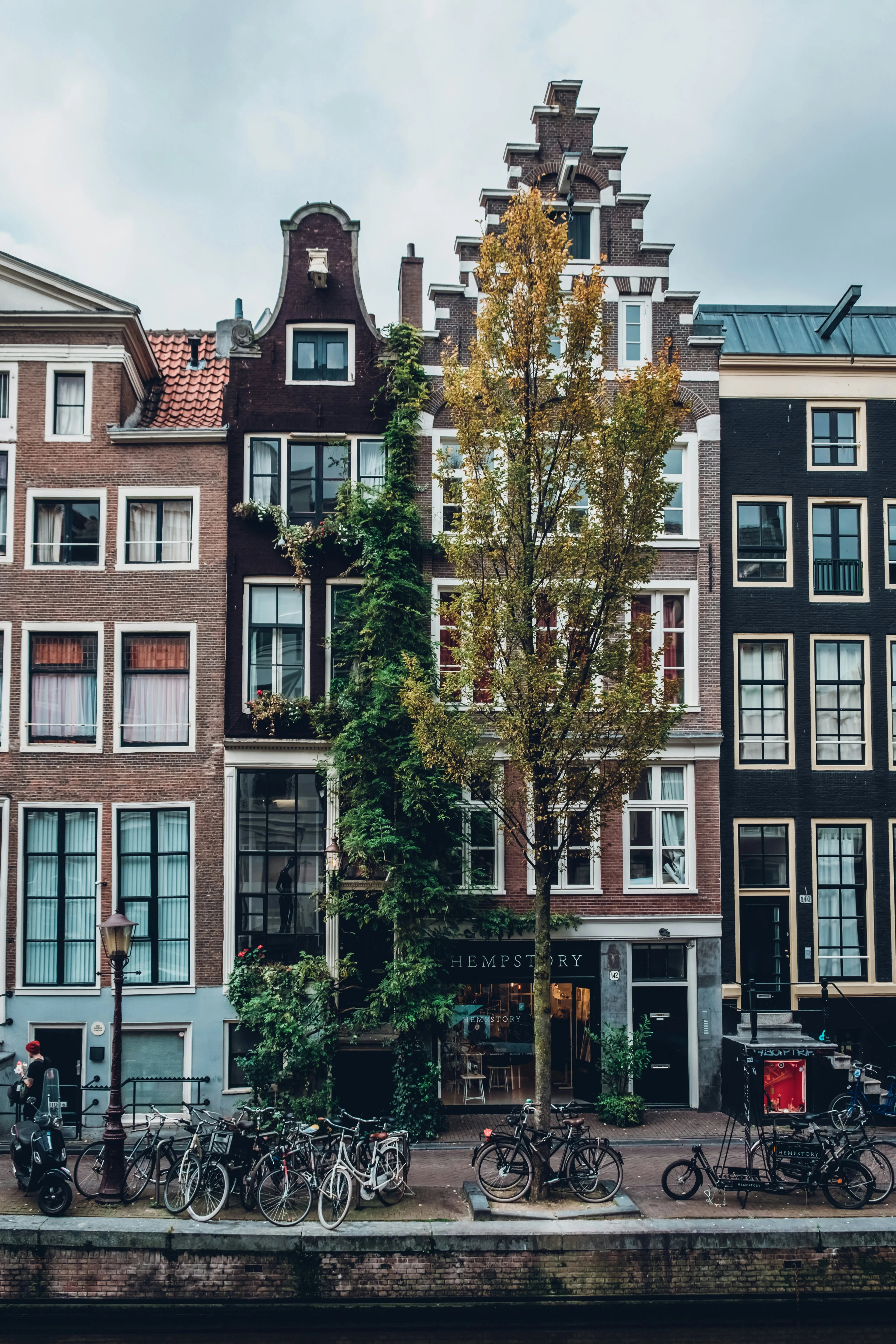 В Амстердаме запретят строительство новых отелей