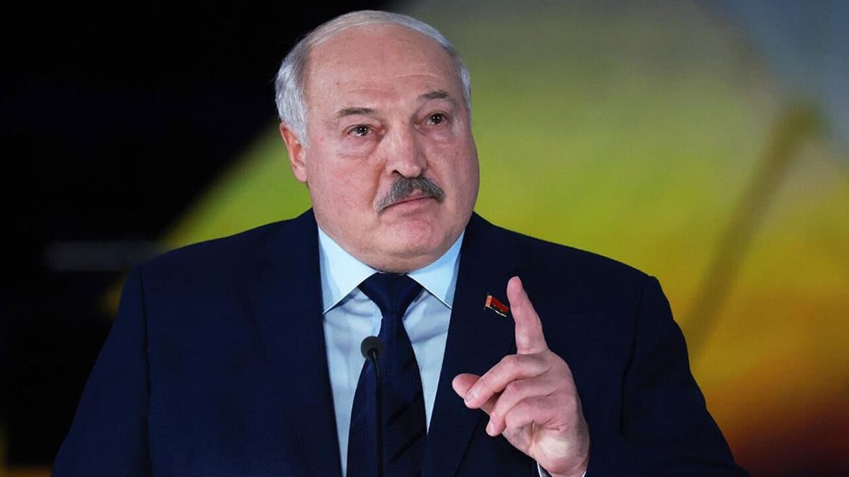 Лукашенку всюди ввижаються "вороги"
