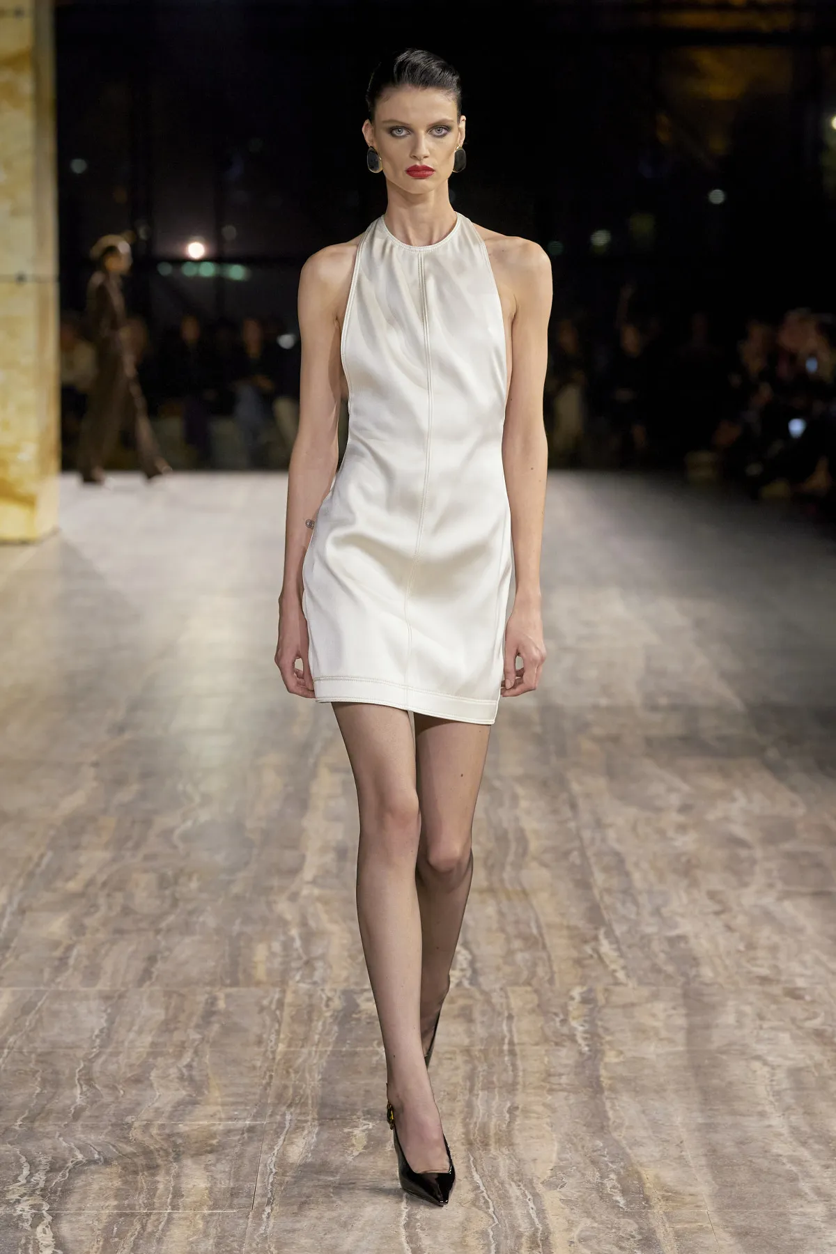 Трендові сукні в білому кольорі на літо 2024