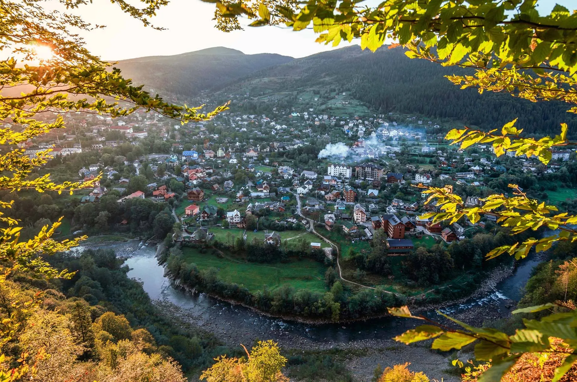 Яремче красиво выглядит весной