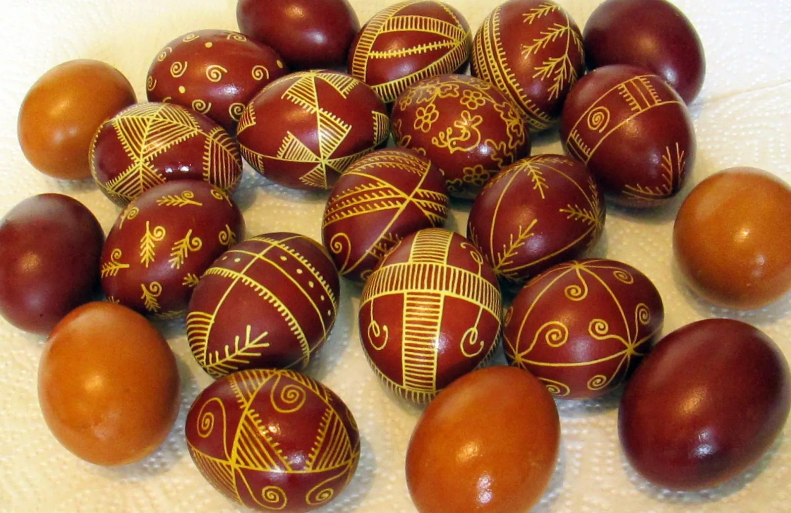 Писанки из луковой шелухи Писанки из луковой шелухи