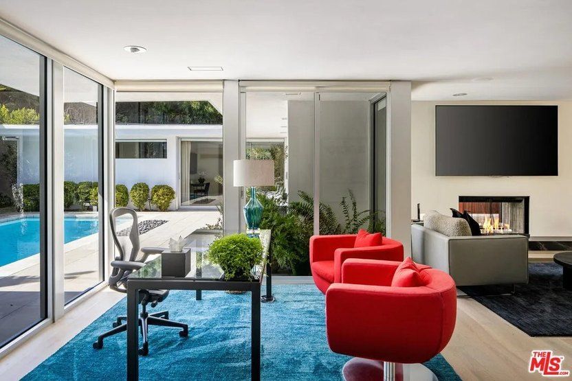 Особняк Мэттью Перри внутри