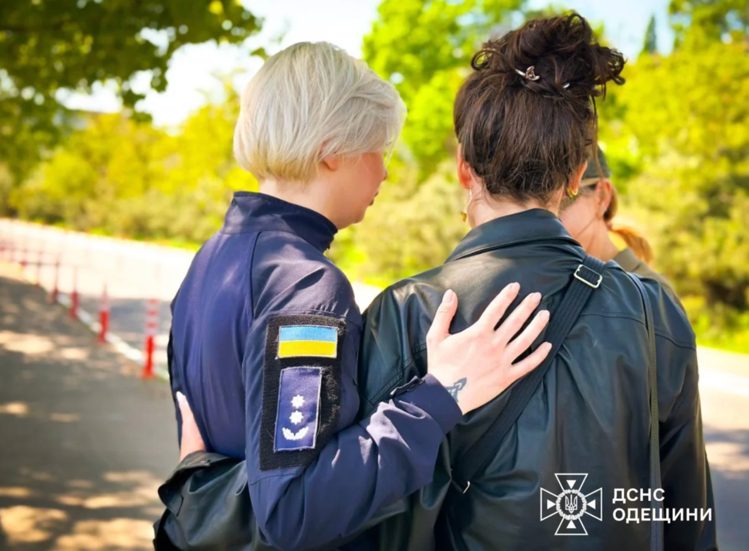 С Кетти попрощались 2 мая