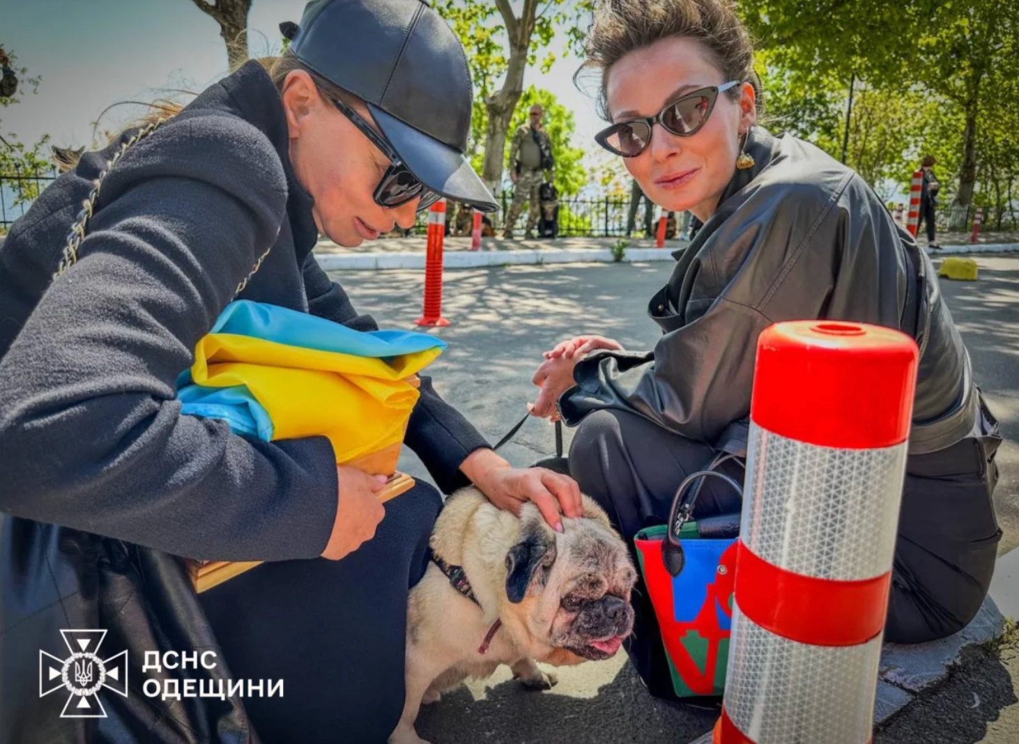 С Кетти попрощались 2 мая