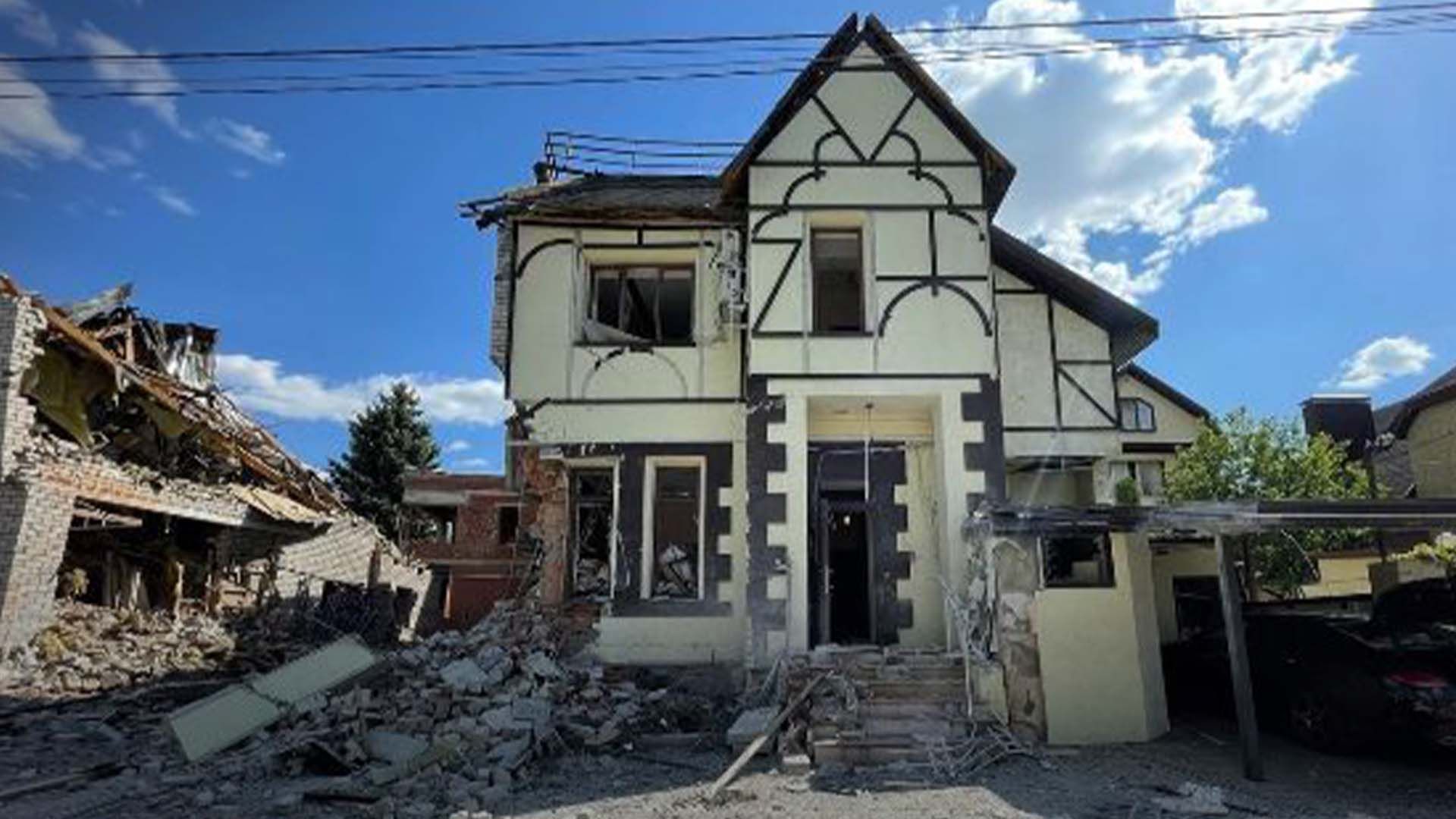 Прильотом зруйнований будинок ректора ХНУ імені Каразіна