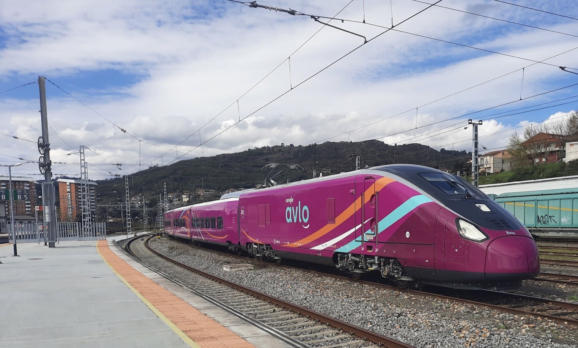 Железнодорожная сеть Renfe объявила о распродаже билетов за 7 евро