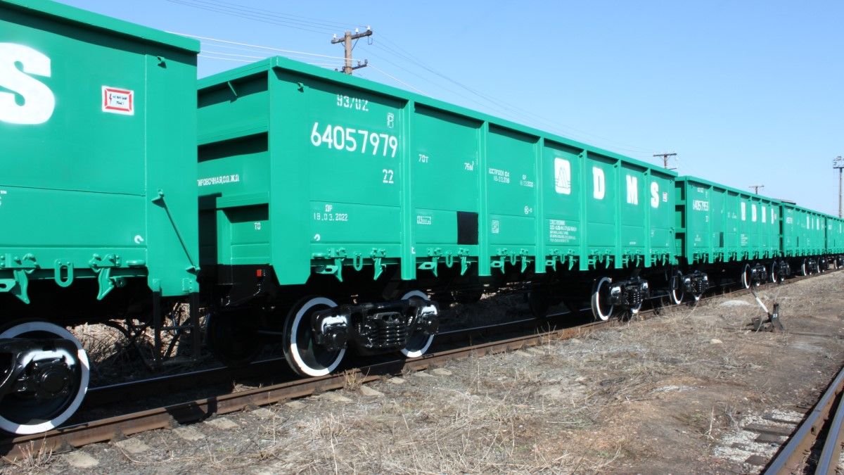 ДБР знову намагається заборонити використання понад 2300 вагонів Полтавського ГЗК ДБР знову намагається заборонити використання понад 2300 вагонів Полтавського ГЗК