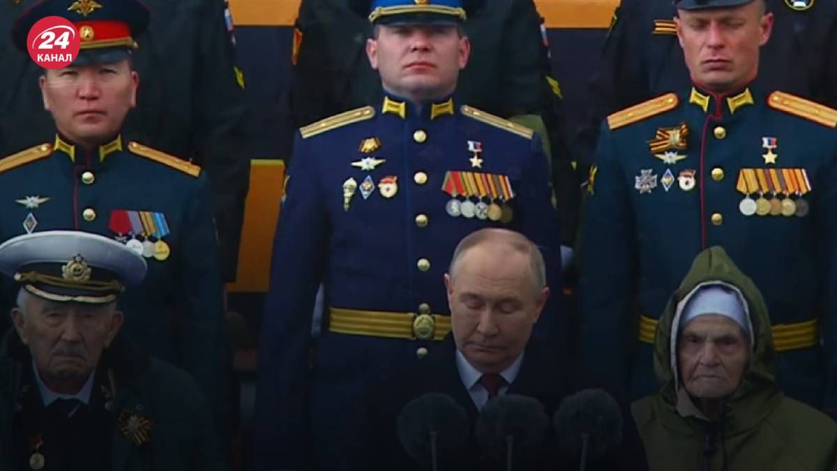 На параді позаду Путіна сиділи учасники війни в Україні з бригад, які вчиняли воєнні злочини у Бучі та Ягідному