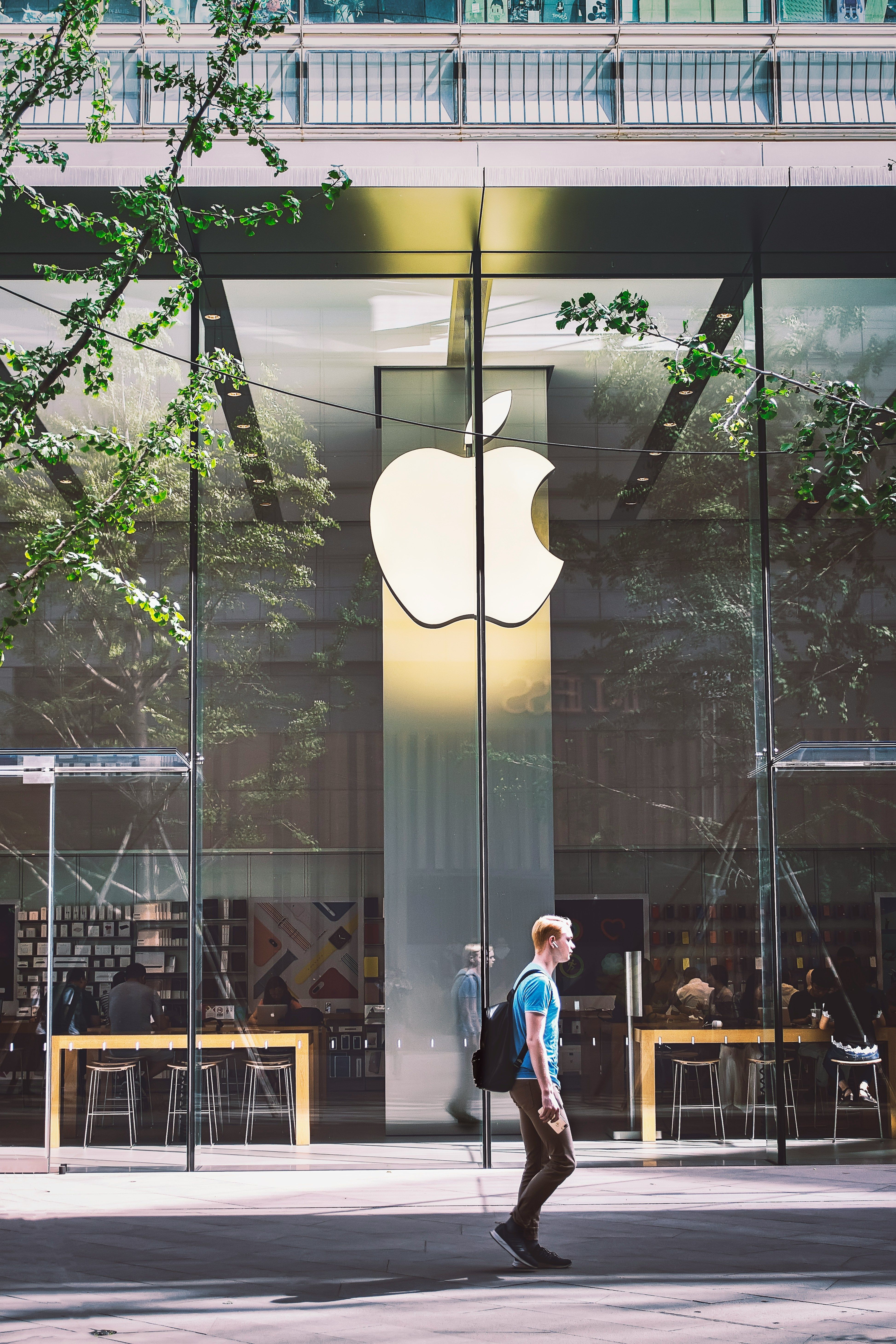 Кто будет руководить Apple - какие кандидаты есть на должность гендиректора Кто будет руководить Apple - какие кандидаты есть на должность гендиректора