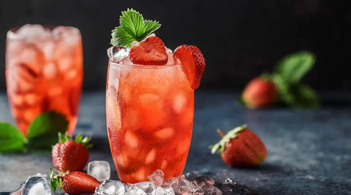 Коктейль из клубники Коктейль из клубники