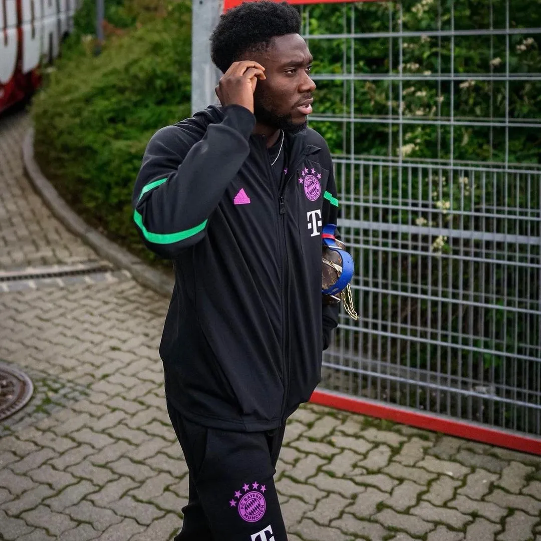 Альфонсо Дэвис Альфонсо Дэвис