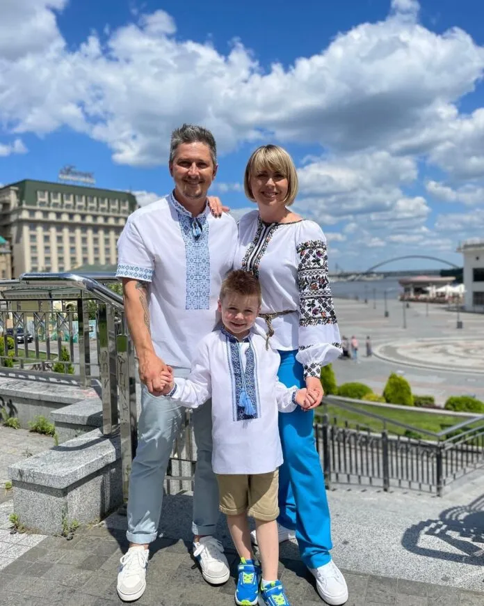 Стильні образи на День вишиванки Стильні образи на День вишиванки