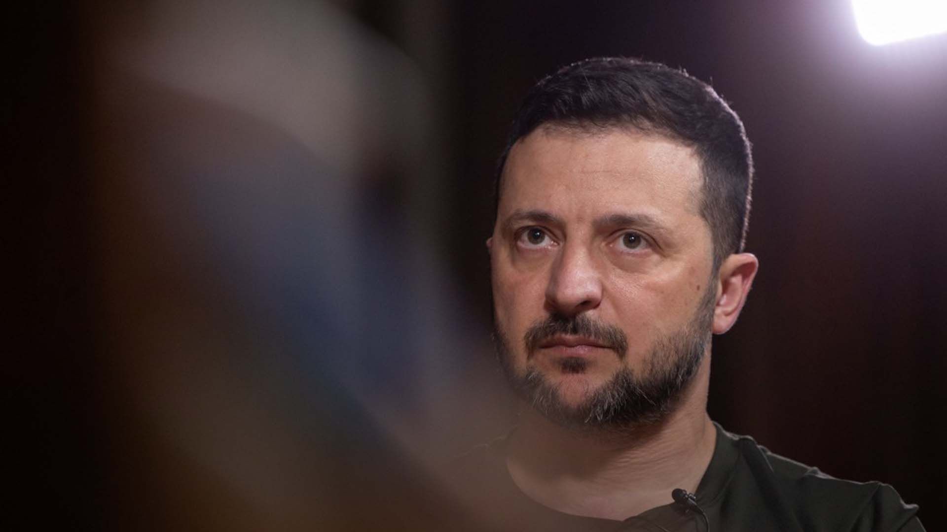 Зеленский высказался относительно перемирия с Россией Зеленский высказался относительно перемирия с Россией