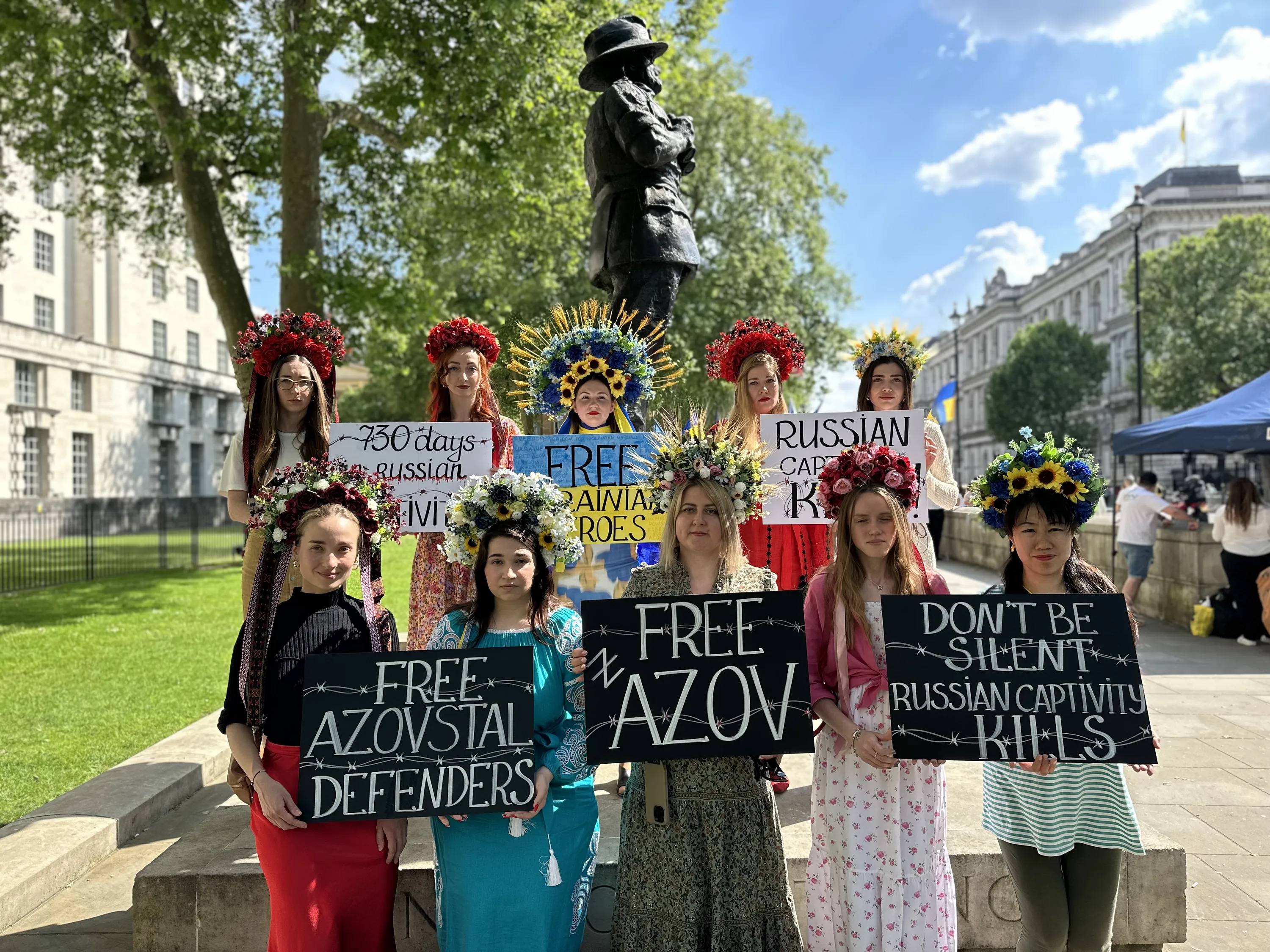 акция украинцев в Лондоне акция украинцев в Лондоне