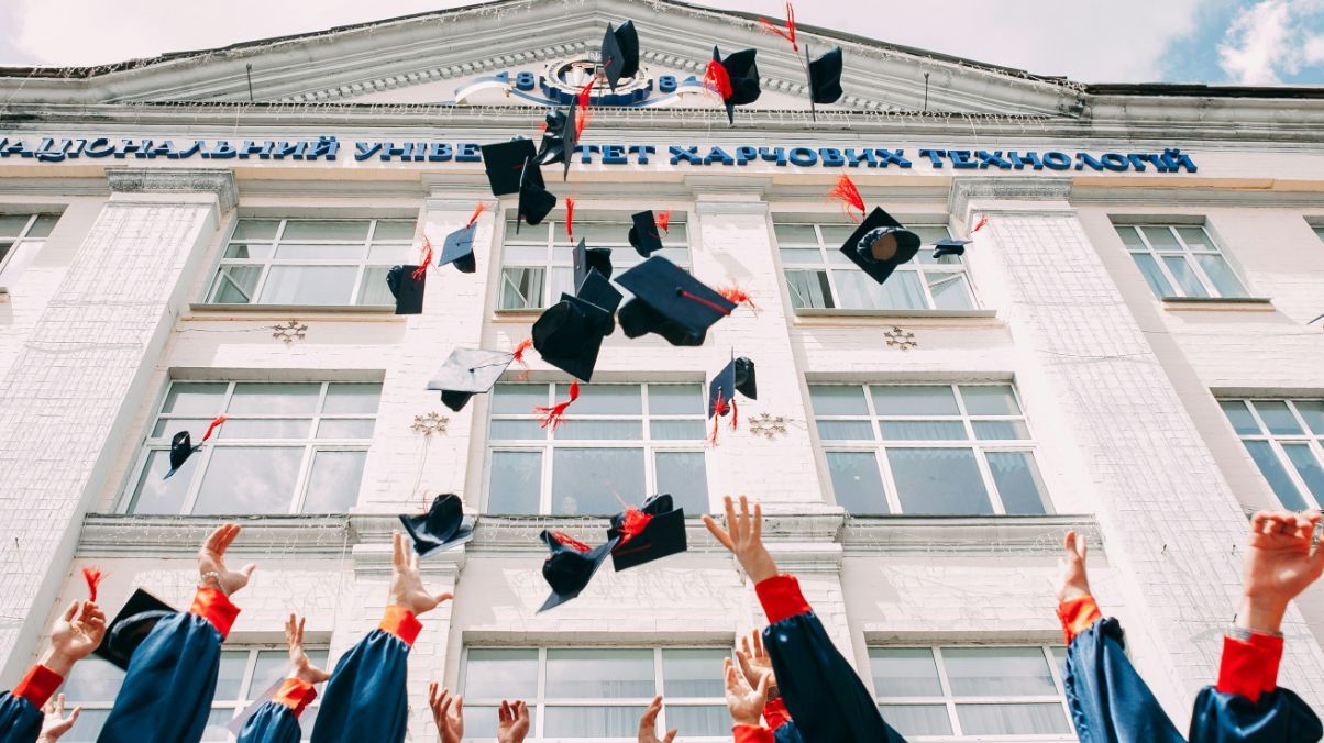 Поздравления для выпускников