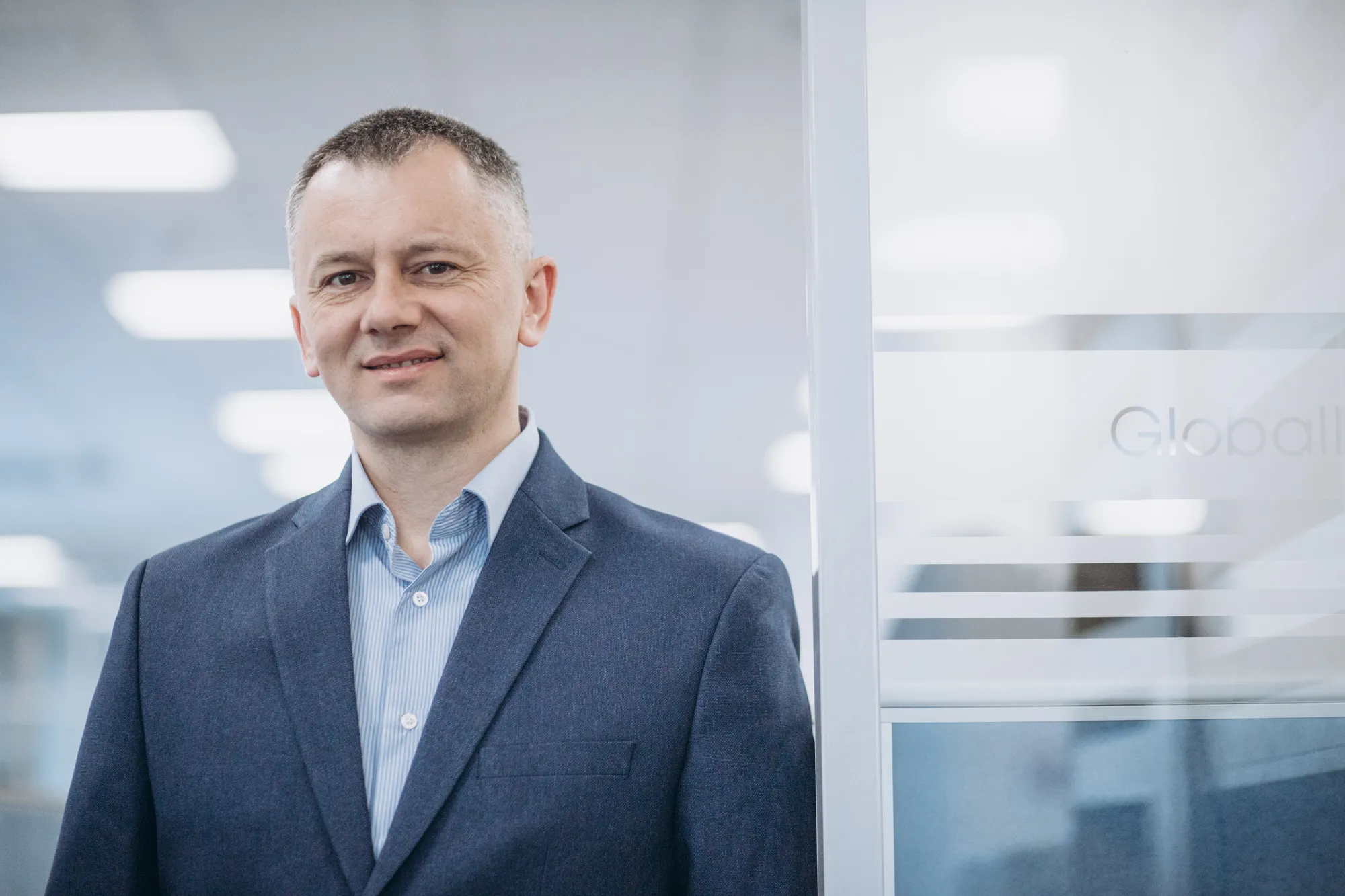 Ілон Костів Ілон Костів