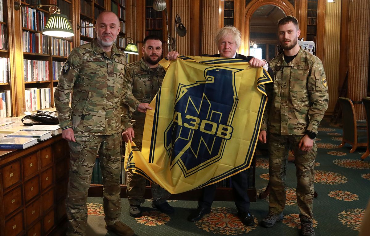 Борис Джонсон зустрівся з бійцями Азову - про що говорили - 24 Канал Борис Джонсон зустрівся з бійцями Азову - про що говорили - 24 Канал