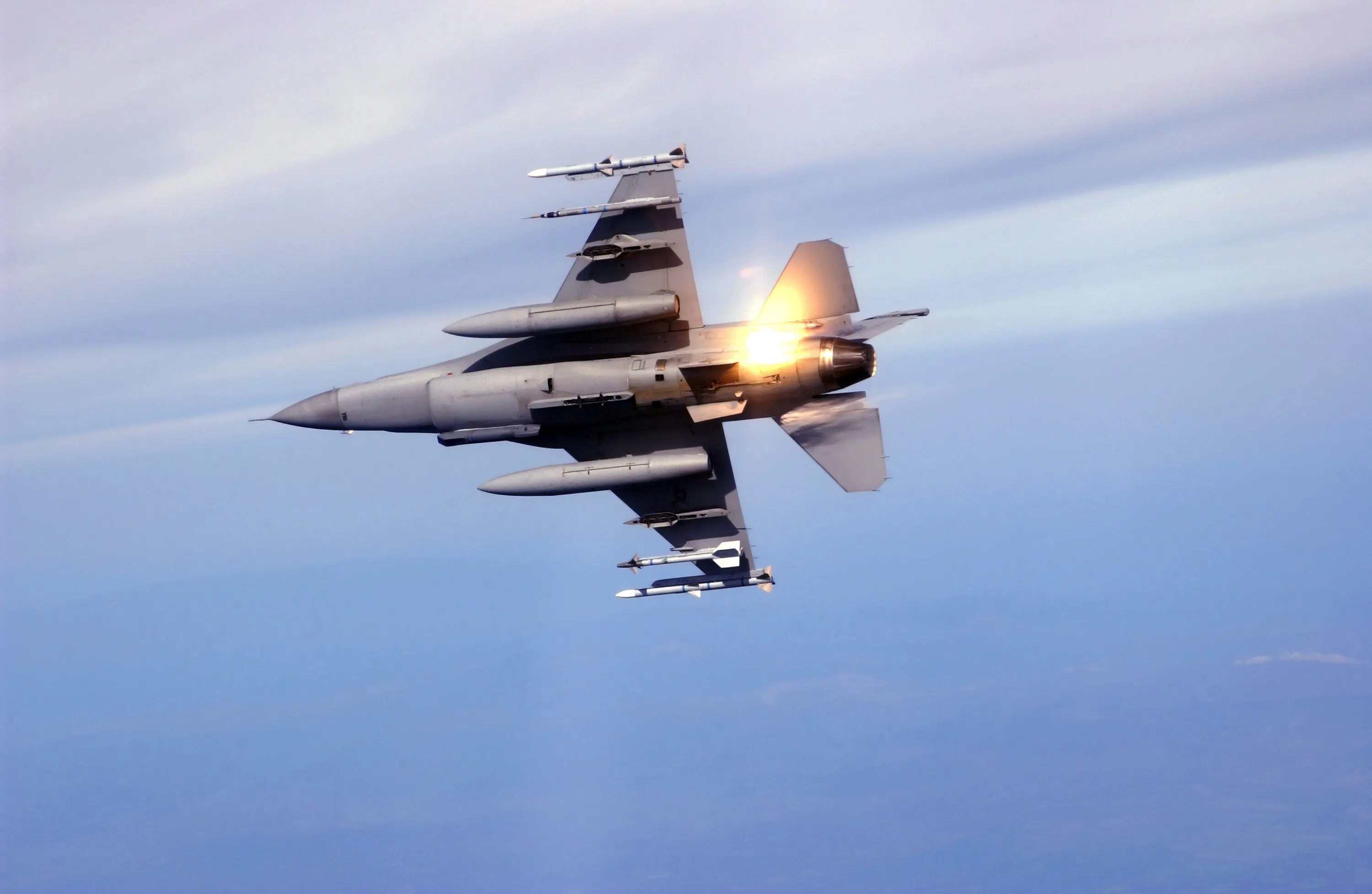 F-16 F-16