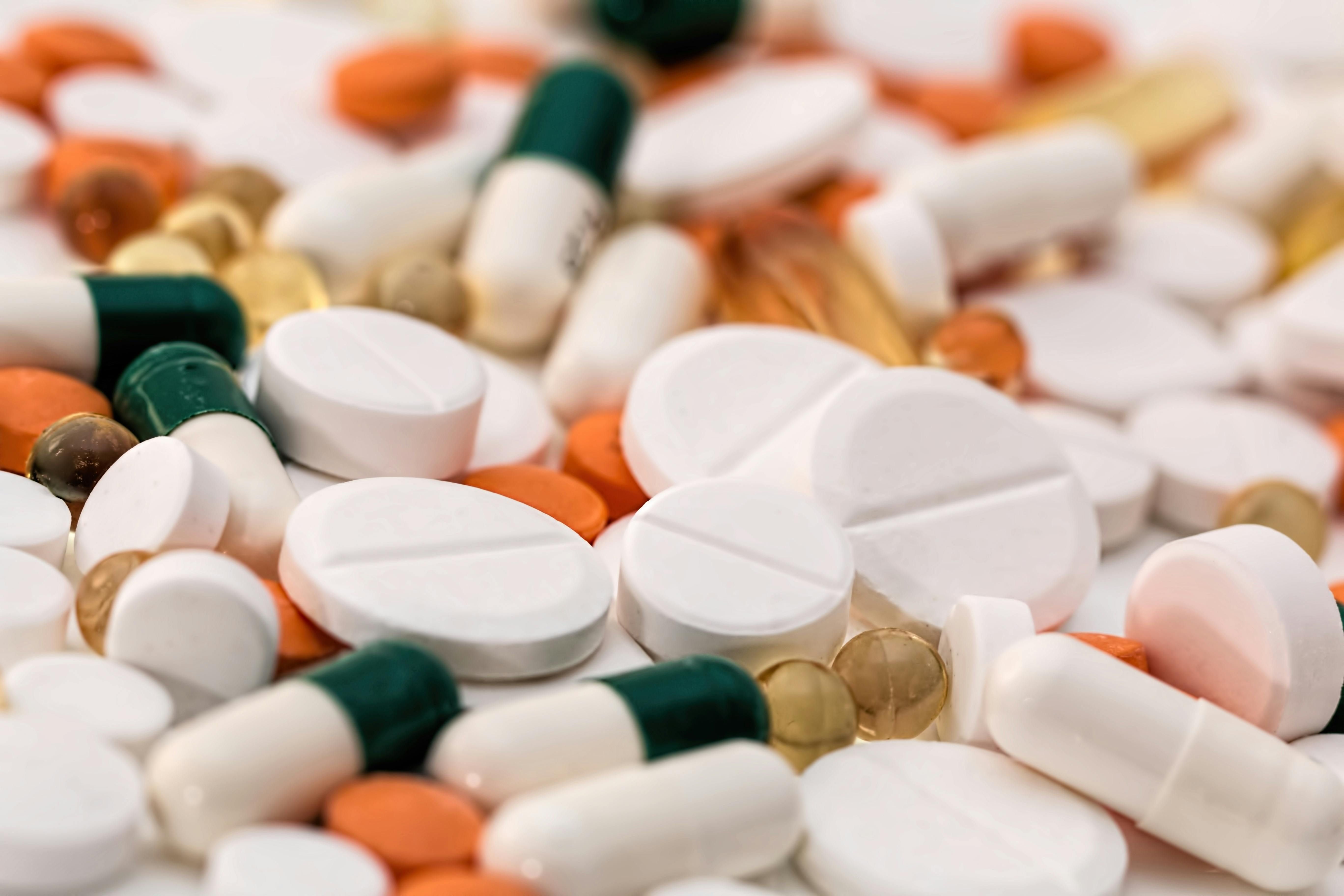 Правительство и фармацевты ищут решение об изменениях в правилах е-торговли лекарствами - 24 Канал
