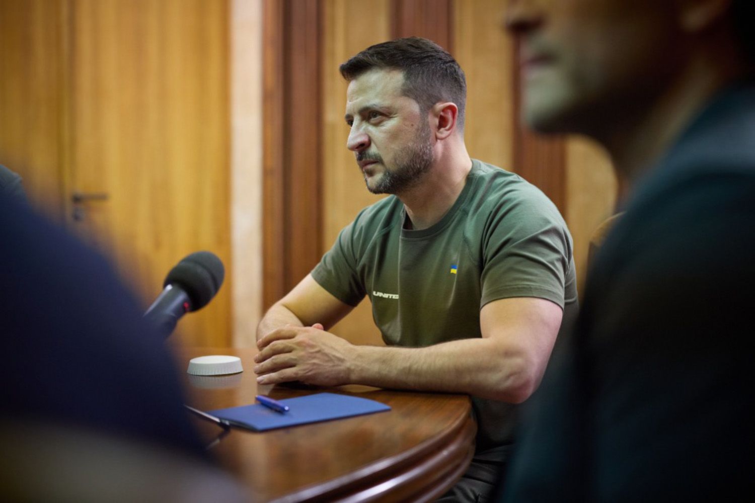 Зеленский заявил, что настроен завершить войну в Украине при своем президентстве Зеленский заявил, что настроен завершить войну в Украине при своем президентстве