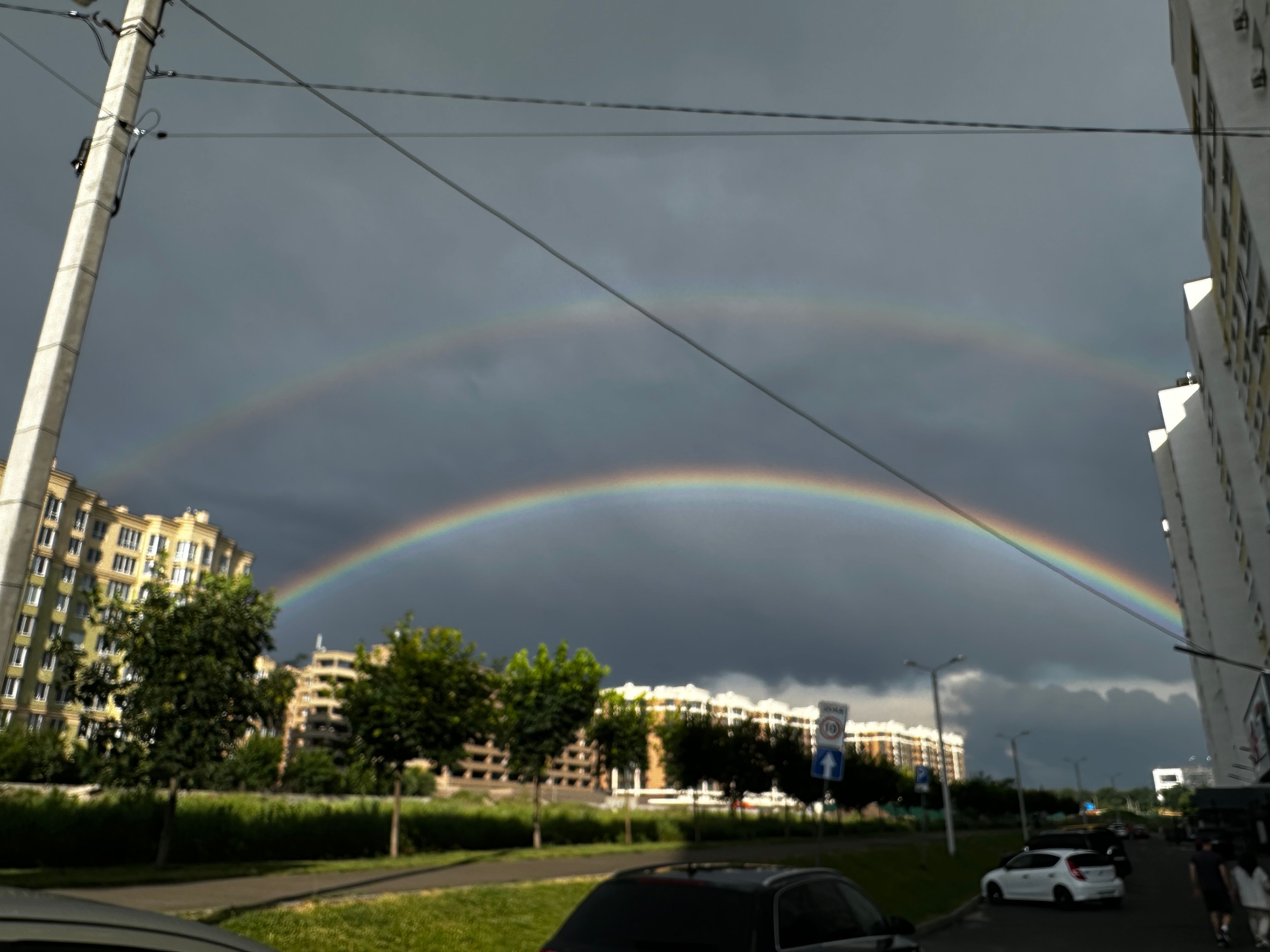 В Киеве заметили двойную радугу