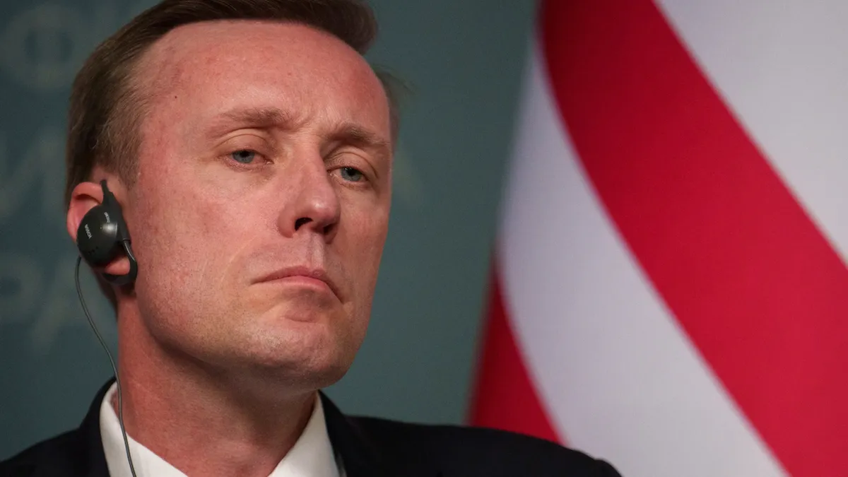 Джейк Салливан Джейк Салливан