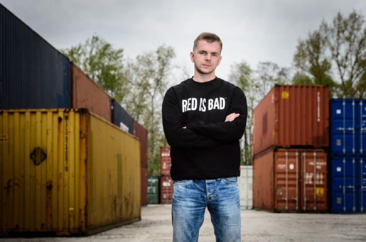 Польский бренд Red is Badі заробляв на війні в Україні - 24 Канал Польский бренд Red is Badі заробляв на війні в Україні - 24 Канал
